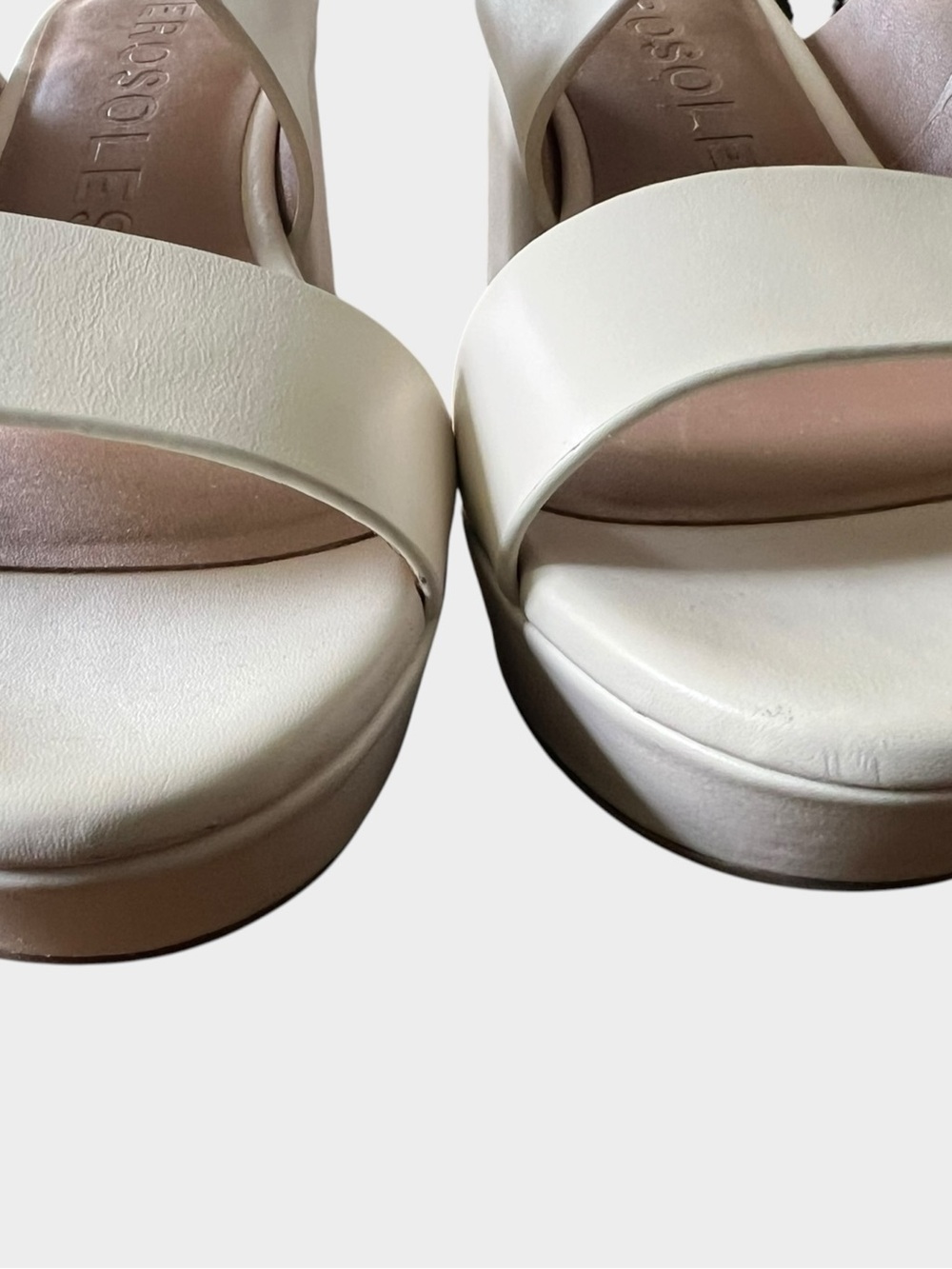 Aerosoles Camera Platform Sandals Size 10 Eggshell Leather Block Heel - Picture 8 of 11